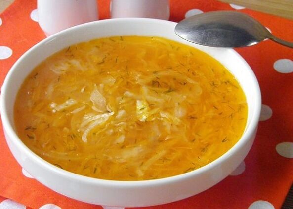 Cabbage soup on the menu for those who want to lose weight due to sauerkraut