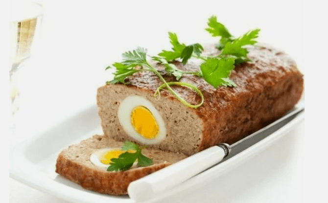Roll meat with one egg on Dukeon's diet