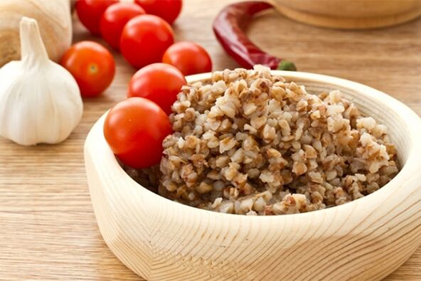 Buckwheat porridge with vegetables
